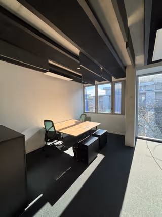 1 Person Private Office