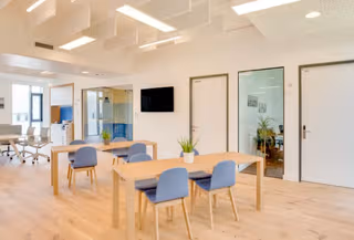 1 Person Coworking Desk