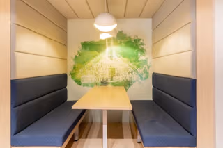 1 Person Coworking Desk