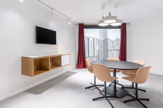 1 Person Coworking Desk