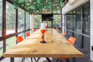 15 Person Private Office