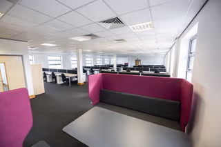 10 Person Private Office