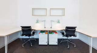 9 Person Private Office