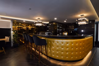 19 Person Enterprise Suite