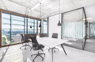 10 Person Private Office