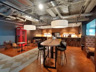 4 Person Coworking Desk