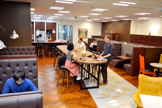 3 Person Coworking Desk