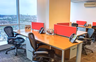 8 Person Coworking Desk