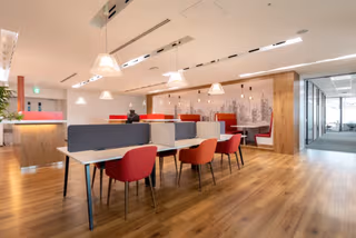 1 Person Coworking Desk