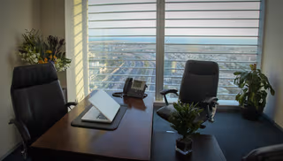 10 Person Coworking Desk