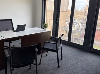 1 Person Coworking Desk