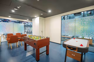 200 Person Private Office