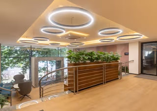 4 Person Coworking Desk