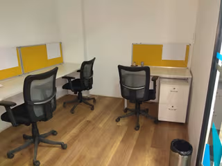 1 Person Coworking Desk