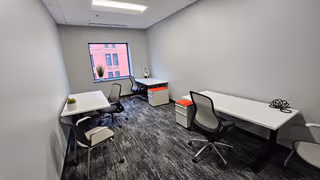 1 Person Virtual Office