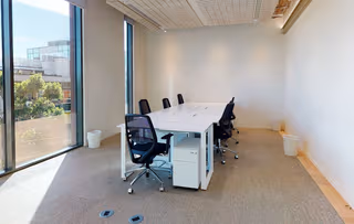 1 Person Coworking Desk