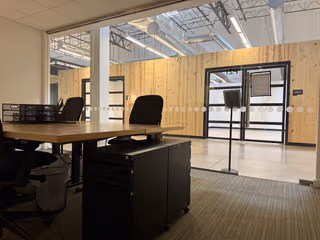 1 Person Coworking Desk