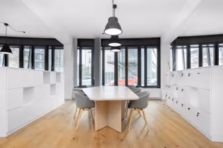 10 Person Private Office