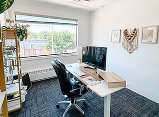 1 Person Private Office