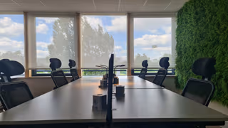 4 Person Coworking Desk