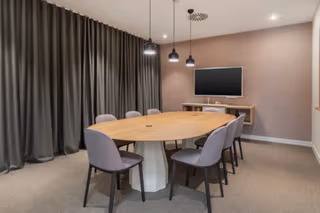 30 Person Private Office