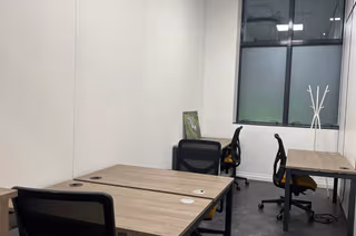 8 Person Private Office