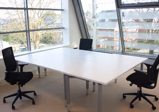4 Person Private Office