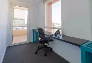 200 Person Private Office