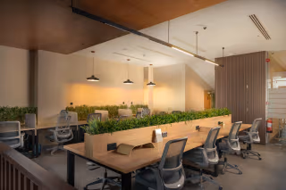 7 Person Coworking Desk