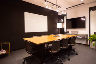 5 Person Private Office