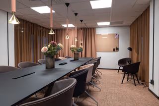 3 Person Private Office