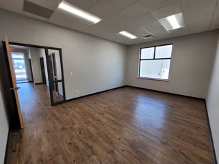 40 Person Private Office