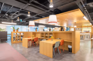 1 Person Coworking Desk
