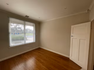 1 Person Private Office