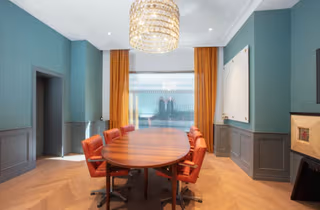 4 Person Private Office