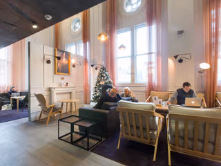 14 Person Private Office