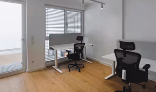 4 Person Coworking Desk
