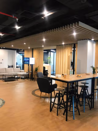1 Person Private Office