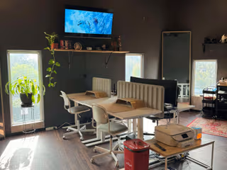 1 Person Coworking Desk