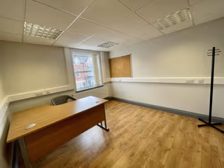7 Person Private Office