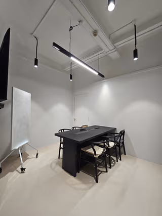 8 Person Private Office