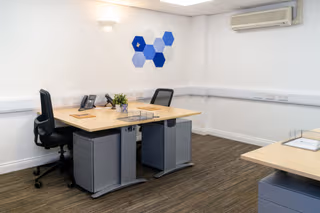 1 Person Private Office