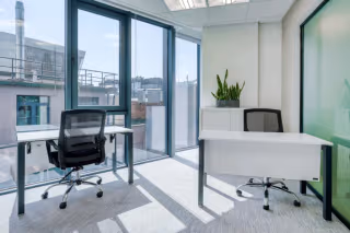 1 Person Coworking Desk