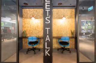 1 Person Coworking Desk
