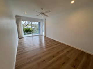 3 Person Private Office