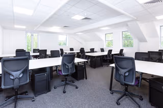 31 Person Private Office