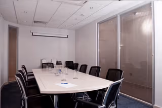 10 Person Private Office