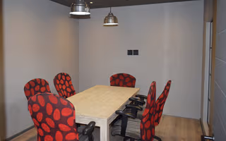 4 Person Coworking Desk