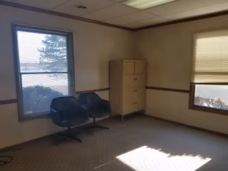1 Person Private Office