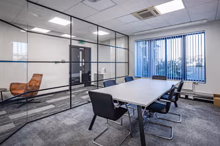 10 Person Private Office